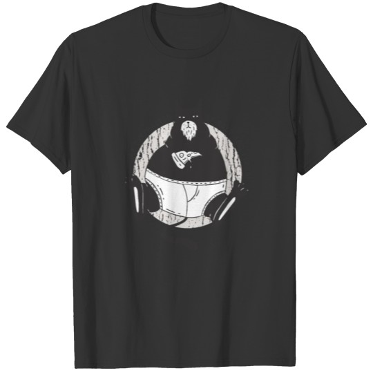 Cute obese Black Cat eats Pizza. Easily T-shirt