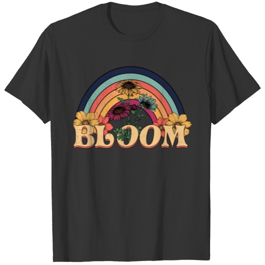 Bloom Rainbow 70s Vintage Boho T-shirt