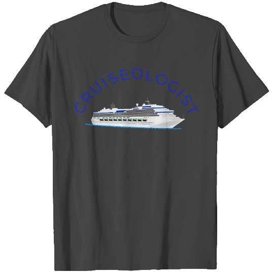 Family Cruise 2018 Cruiseologist Slim Fit T Shirts