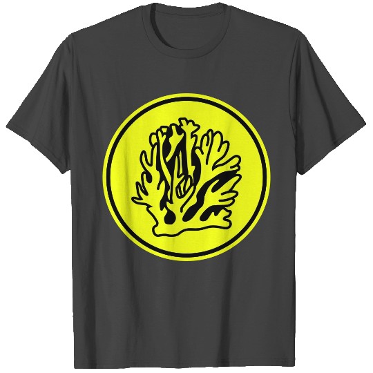 Coral ocean T Shirts