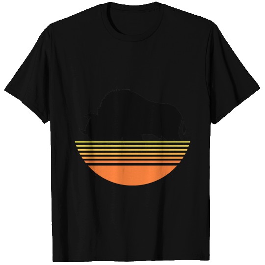 buffalo silhouette sunset T Shirts