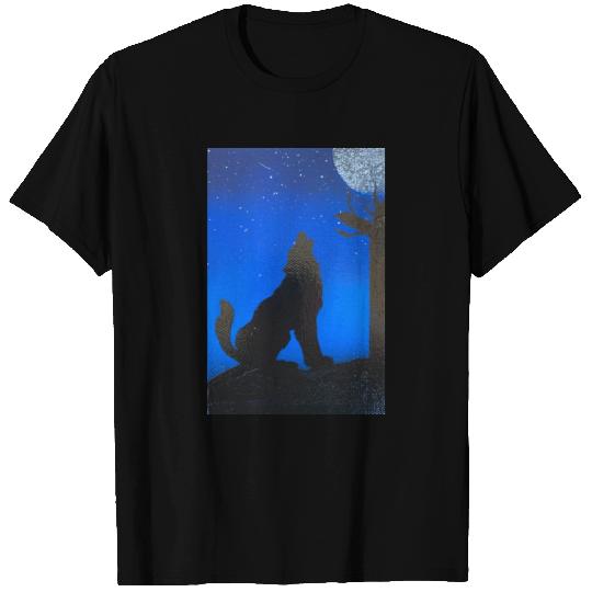 Howling wolf T Shirts