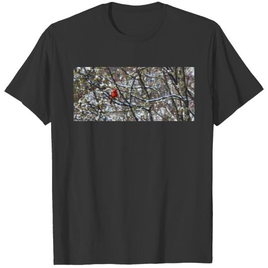 Cardinal in the Snow T Shirts