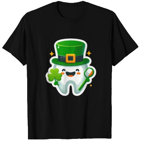 St patricks day cartoon dentist design, cute tooth T Shirts