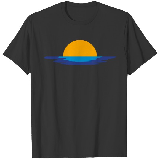 Sun sea water set rise holiday T Shirts