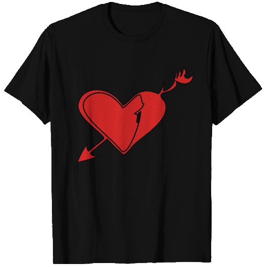 ➸♥a Heart Bleeding struck by a Cupid's arrow♥↢ T Shirts