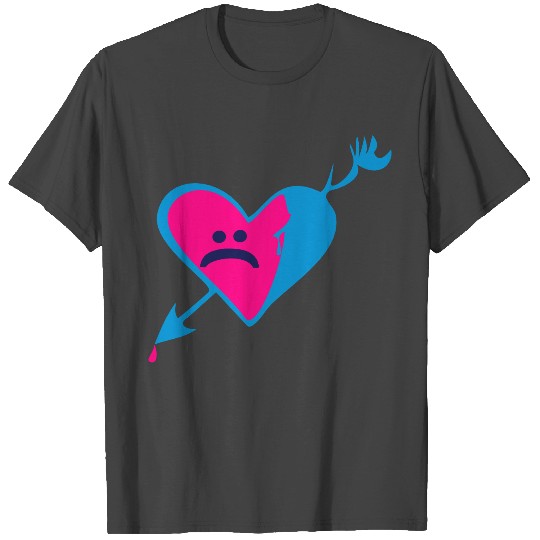 ➸♥a Heart Bleeding struck by a Cupid's arrow♥↢ T Shirts