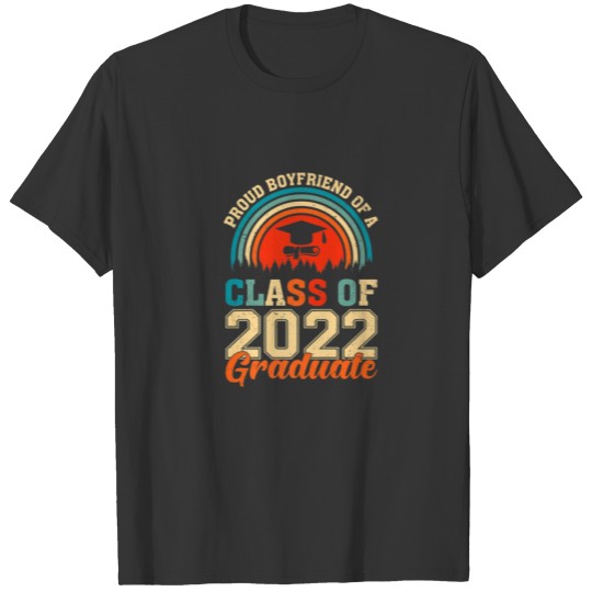 Graduation Gifts Proud Boyfriend Of A Class Of 202 T-shirt
