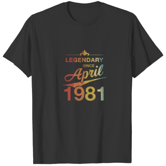 40 Year Old Gift 40Th Birthday Vintage Born In Apr T-shirt