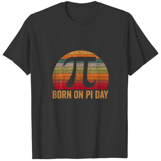 Born On Pi Day Birthday Decorations Happy Pi Day T T-shirt