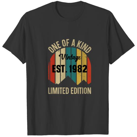 40Th Birthday T Vintage Cool 1982 40 Year Old T-shirt