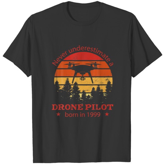 Drones-Pilot Born 1999 Birthday Vintage Quadrocopt T-shirt