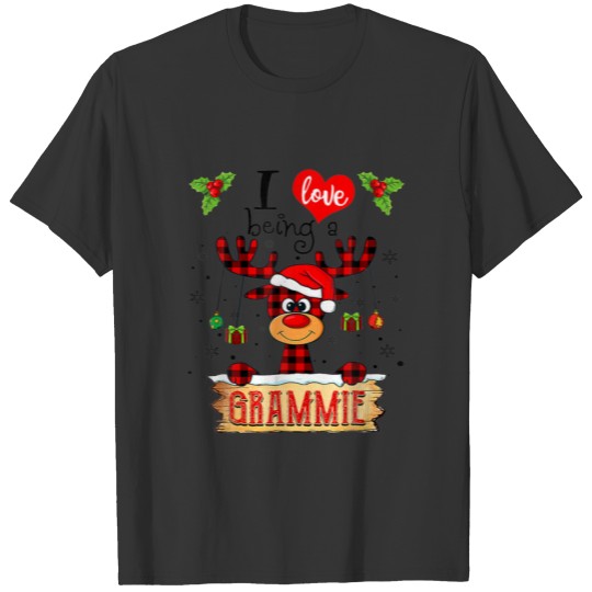 I Love Being A Grammie Reindeer Christmas Funny Xm T-shirt