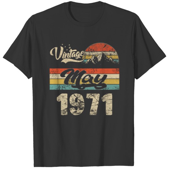 Vintage May 1971 Retro Bday Gift T-shirt