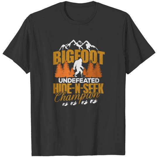 Bigfoot Undefeated Hide and Seek Champion  Me T-shirt