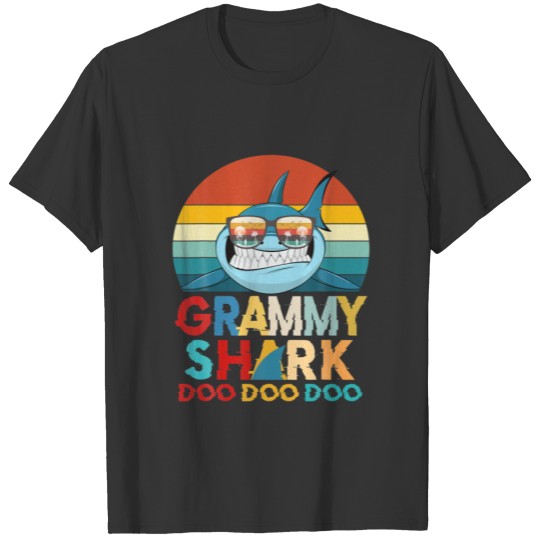 Grammy Shark Doo Doo Mother's Day Retro Vintage T-shirt