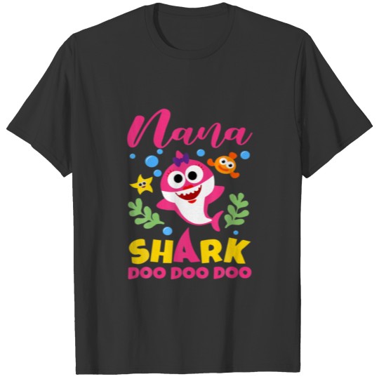 Nana Shark Gift Cute Baby Shark Family Matching T-shirt