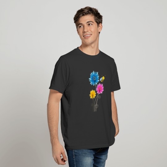 Beautiful flower & a cute bee - colorful T Shirts