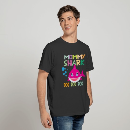 Funny Womens Mommy Shark Awesome Mom Gift T Shirts