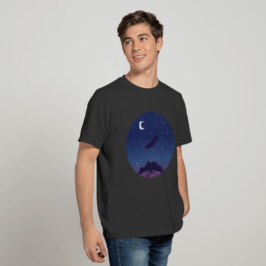Eagle flying in the night T-shirt