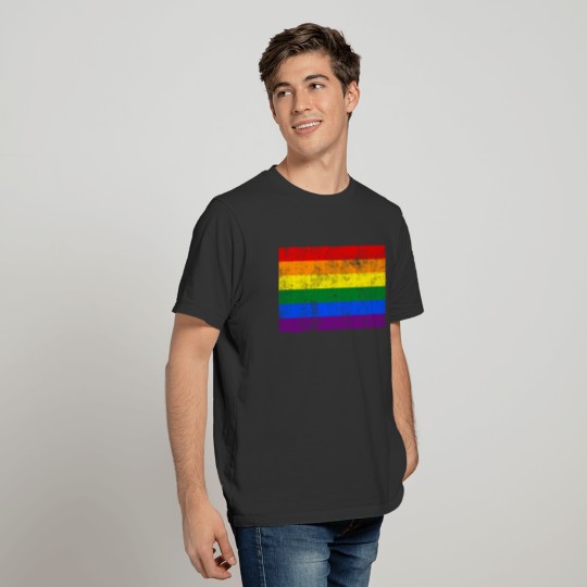 Gay Rainbow Flag Grunge Retro Vintage T-shirt