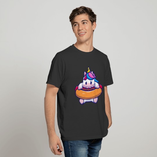 Cute unicorn eating hotdog T-shirt