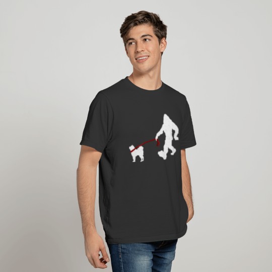 Bigfoot Walking Alaskan Malamute - Funny Bigfoot & T-shirt