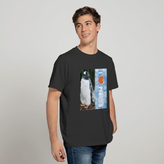 Penguin Bird with black and white feathers T-shirt