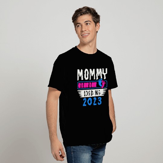 Mom Loading 2023, Mom-to-be 2023 T Shirts