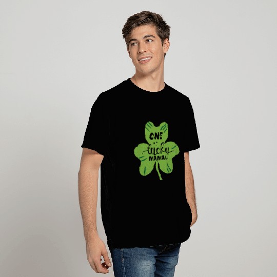 one lucky mama T Shirts
