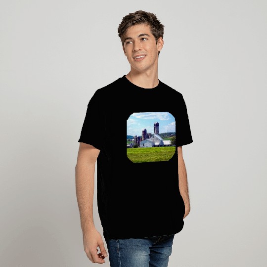 Pennsylvania Farm With Silos T Shirts