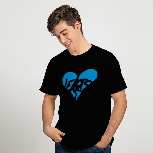 Broken hearts T Shirts