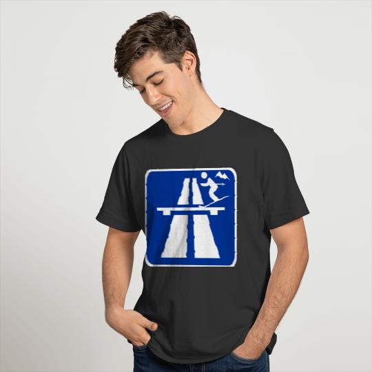 Ski Autobahn Design funny Skiing Snowboarding T-shirt