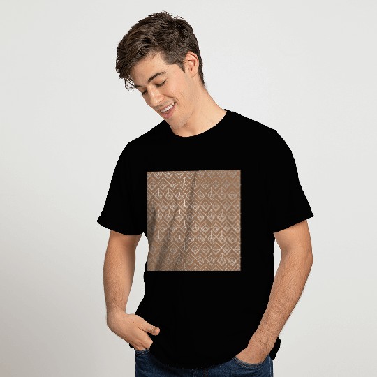 Modern Geometric Diamond Arrow Pattern in Cinnamon T Shirts