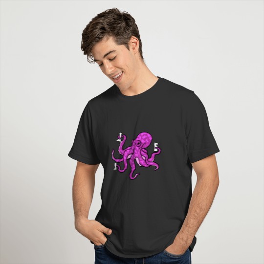 Octopus Playing Chess for Octopus Lover T-shirt