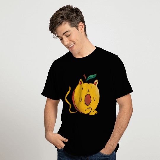 apricot cat T Shirts