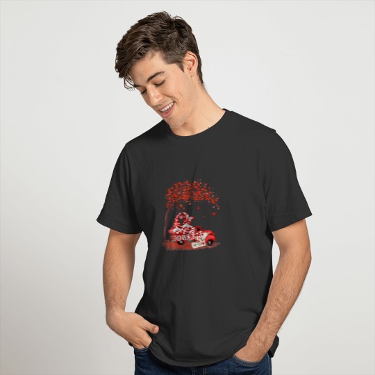 Cute Valentine Gnome Couple On Red Truck Love Chec T-shirt
