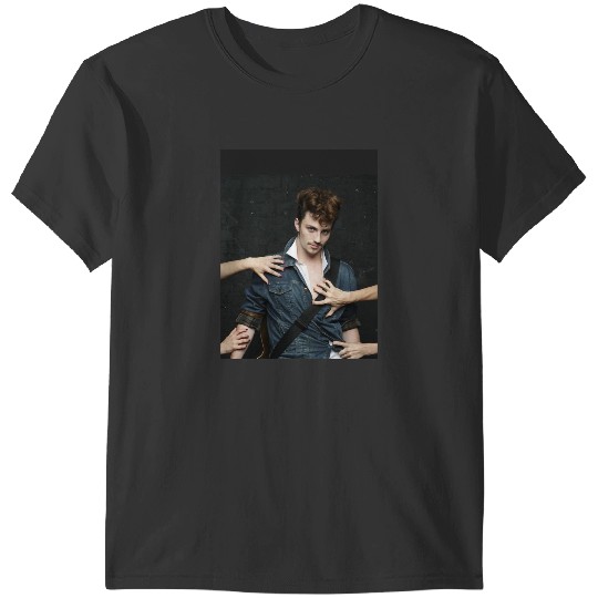 Discover aaron Taylor johnson Graphic T-Shirts