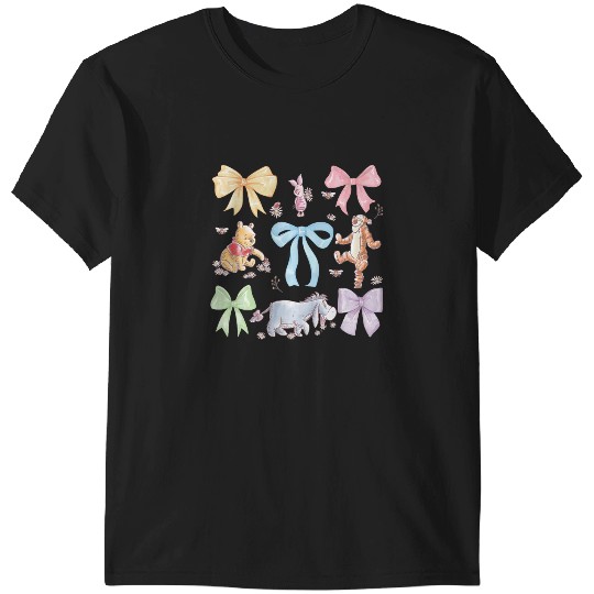 Discover Disney Winnie the Pooh Cute Group Shot Sketch Chest Logo T-Shirts