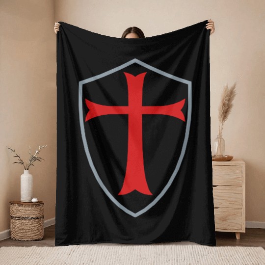 knights templar shield Throw Blankets