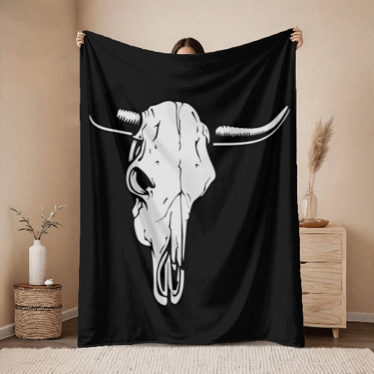 buffalo skull Throw Blankets