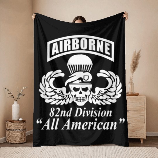 US Army 82nd Airborne Throw Blankets