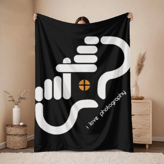 I LOVE PHOTOGRAPHY Throw Blankets