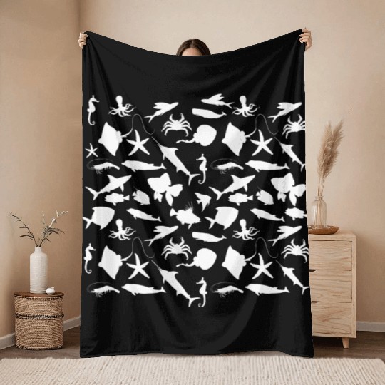 Fishes sea animals pattern Throw Blankets