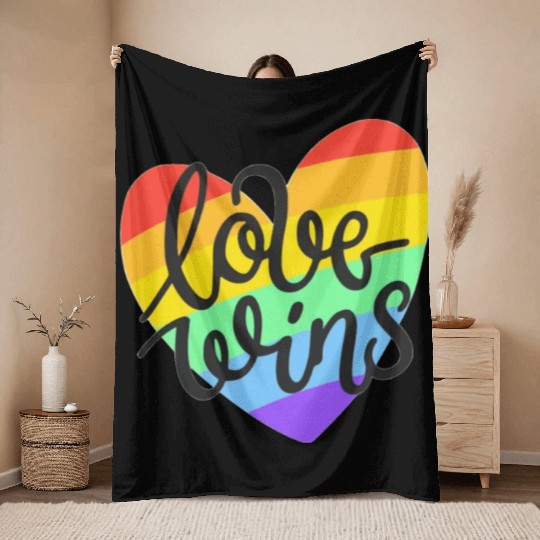 Love Wins LGBT Pride Rainbow Heart CSD Throw Blankets Throw Blankets