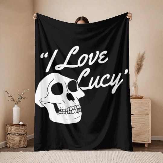 I LOVE LUCY Throw Blankets