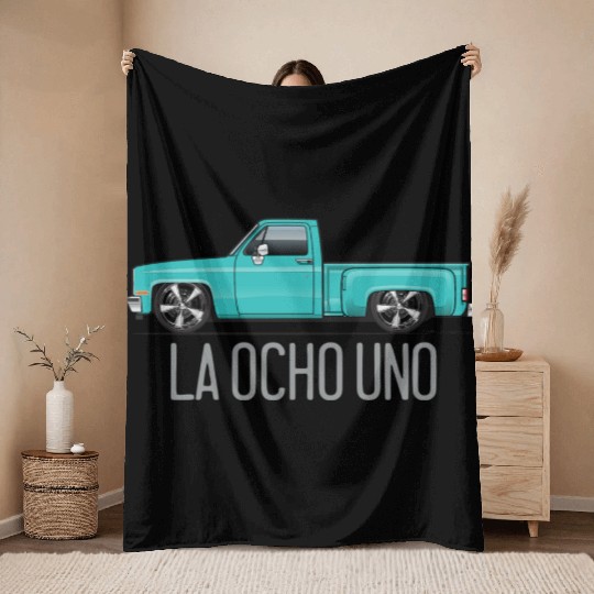 La Ocho Uno Light Turquoise Throw Blankets