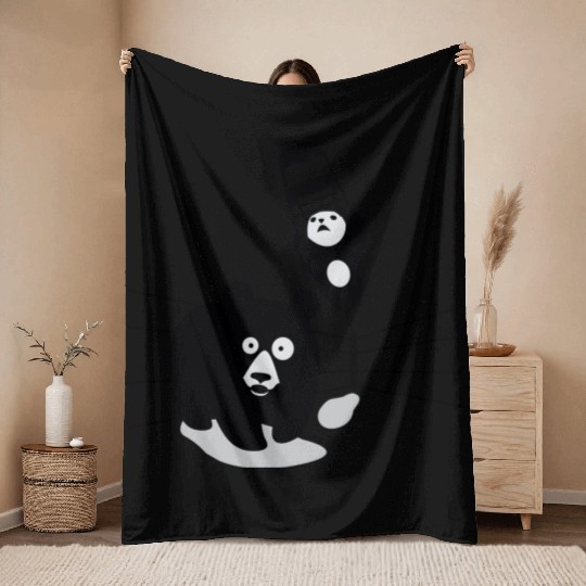 Panda vs Grizzly in wrestling ring. Kung fu Throw Blankets