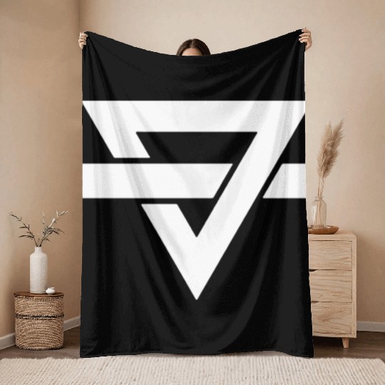 rainbow kitten surprise Throw Blankets