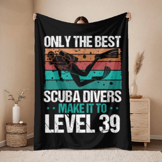 39 Scuba Diving Level 39 Year Diver Snorkeling Throw Blankets